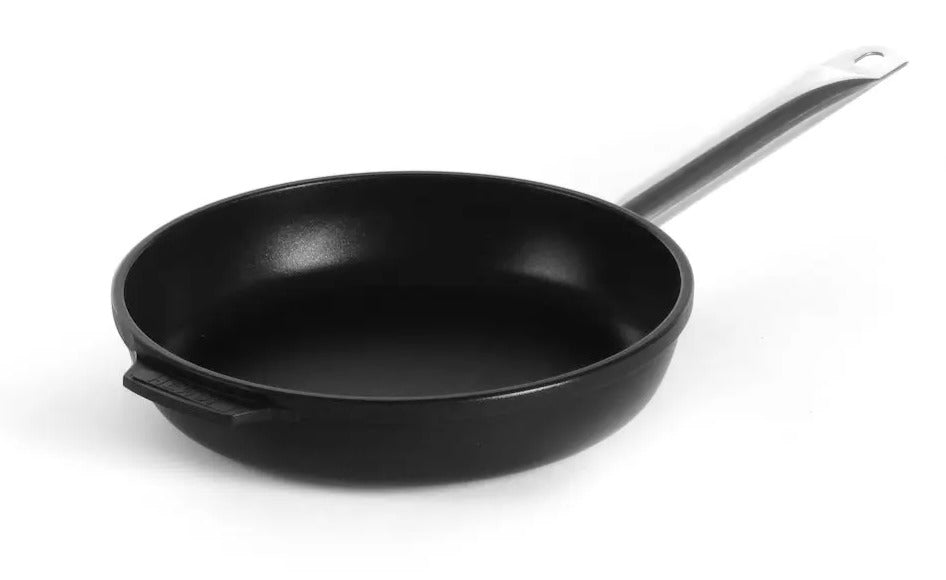 panvica_teflonova_z_hlinikoveho_odliatku_32_cm