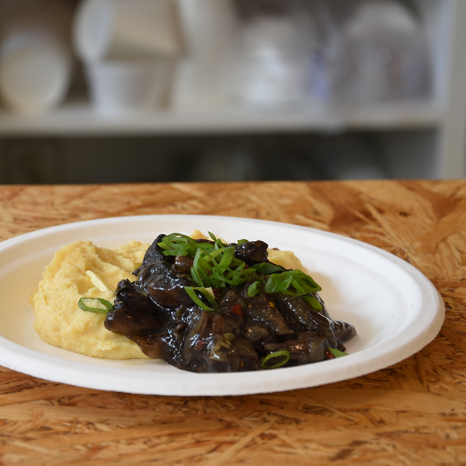 tanier_z_cukrovej_trstiny_22cm-1_real