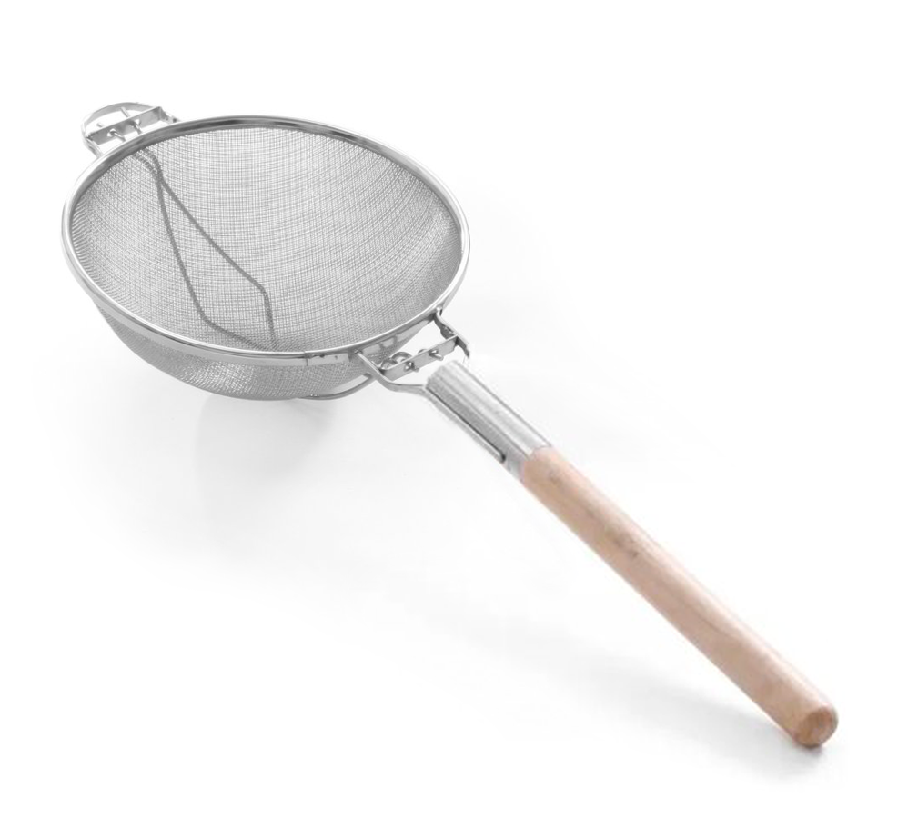 sito_dvojvrstvove_s_drevenou_rukovatou_31_cm